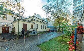 Halva Hotel Polyanka