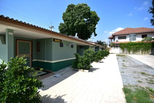 Mamaungpaa Hill Resort Hotels in Takhli