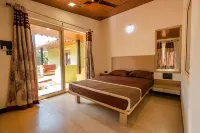 Kay's by the Sea Hotels in Niravade