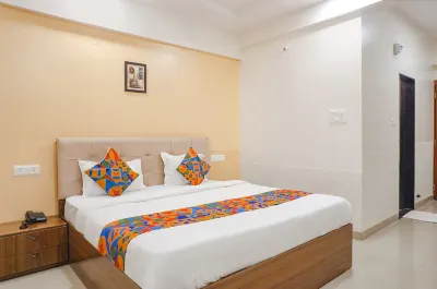 FabHotel Embassy Near Amanora Mall Hotels near Mayureshwar Wildlife Sanctuary