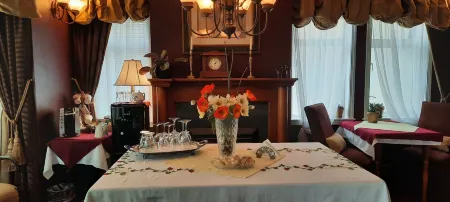 The Beacon Inn at Sidney Отели рядом с достопримечательностью «Суорц Бэй Терминал»