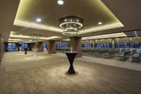 Ramada by Wyndham Elazig Hotels in Elazig