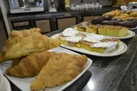Hotel Alda Centro Oviedo - breakfast