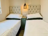 Dog Friendly Park 5 Miles from Bude 2 Bed Caravan - Wifi