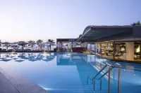 Thalassa Beach Resort - Pools
