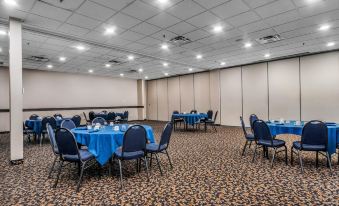 Seven Oaks Hotel Regina, SureStay Collection by Best Western