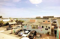 John's Pass Hotel - Apartments