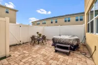 Comfy House at Compass Bay CB102