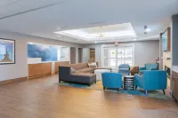 La Quinta Inn & Suites by Wyndham Shawnee