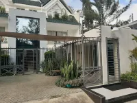 D2W Residency Suites Hôtels à : 