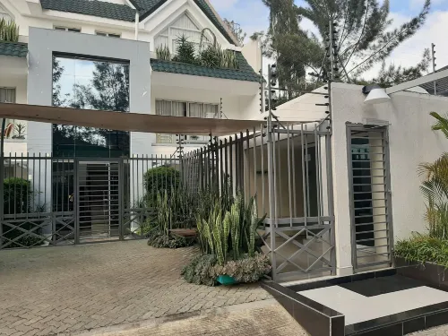 D2W Residency Suites Hotels in Pridelands