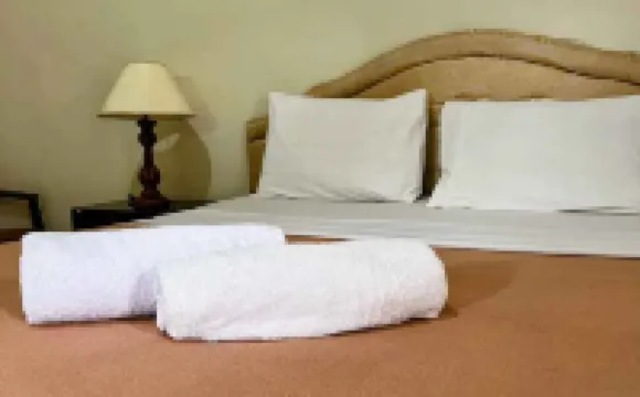 D'Emmerick Budget Hotel