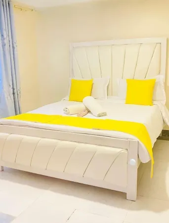 Lux Suites Naivasha Business Apartments Отели рядом с достопримечательностью «Lakes NAIVASHA - Crescent Island»