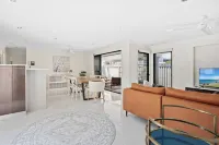 Relax at Riviera Hotels in Miami