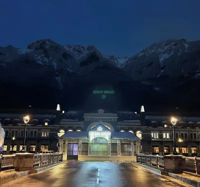 Apartahotel Canfranc Hôtels à : Canfranc