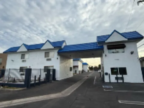 บีช อินน์ - อะ ฮันติงตัน บีช โมเทล โรงแรมใกล้หาดฮันติงตัน