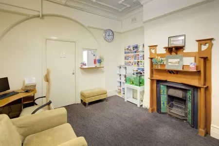 Neutral Bay Lodge Отели в г. Cammeray