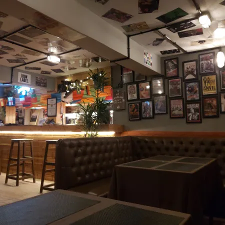 Oak Valley Retreat Homestay Hostel Cafe