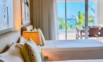 Apartment With 2BR and Ocean View in Punta Palmera