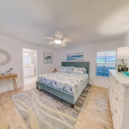 Beach Home w Heated Pool Free Golf Cart