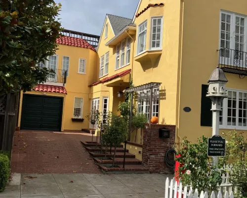 My Rosegarden Guest Rooms Hotels near Lands End