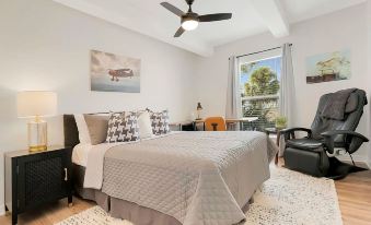 2 Steps to Ice Plant Apt in Downtown St Aug