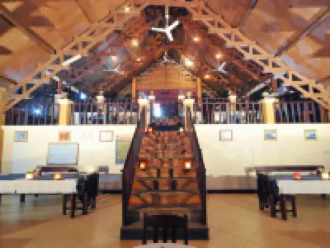 Aman Gati Hotel & Resort Lakey Peak Sumbawa Indonesia Hotel di Kabupaten Dompu