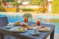 Holiday Suites Puerto Princesa - Pools