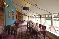 The Gardeners Country Inn فنادق في كينغستون أبون هول
