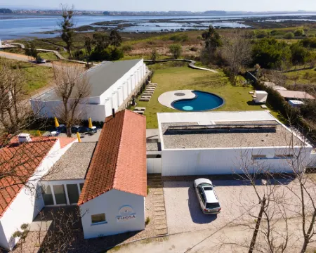 Tijosa Eco-House Camp Ovar otelleri