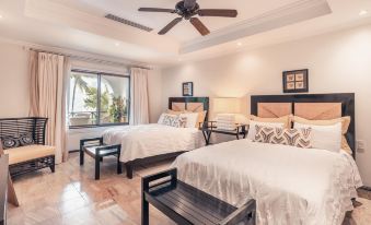 Luxury Penthouse Retreat at Fundadores