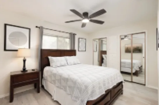 Airport Paradise-Pool-Game Room