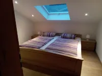 Cozy, comfortable vacation apartment with balcony and garden Hotels in Prackenbach