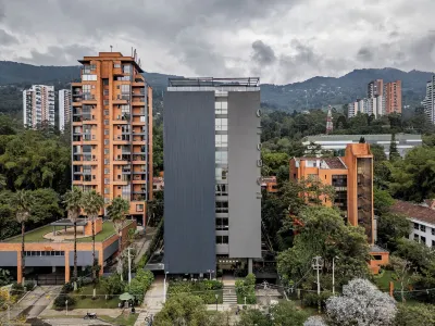 Versus Hotel