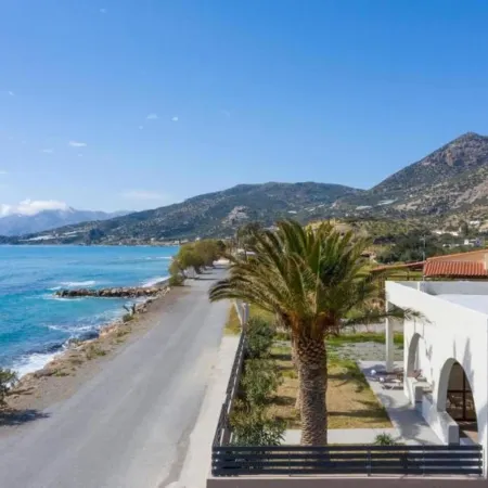 Atalanti Seaside Junior Suites