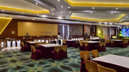 Royal Palm Resort Отели в г. Хисар