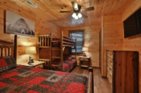 Almost Heaven Cabin at Trickle Creek in Hocking Hills