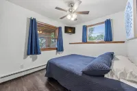 Big Cormorant-Lg.Walkout w/2 living areas for comfort, big lot, arcade, lily pad Hotels in Becker County