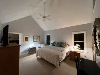 Great Location! Beaches and Indoor Waterpark Nearby! Hotels in Centerville