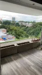 Central location, close to mall, restaurants, bars, markets & safe location.