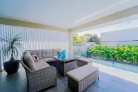 Palm Beach Cinema House - Entertainers Delight