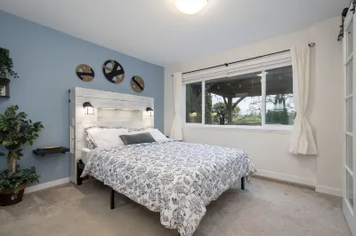 West Coast 3 Bedroom Garden Suite