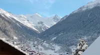 SaintJean/Grimentz: Apartment with balcony and view of the snow-covered 4000s