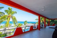 Unbeatable Oceanfront/Beachfront Location 2 Bedrooms Villa Snorkeling Paradise