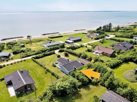 6 Person Holiday Home in Spottrup-by Traum