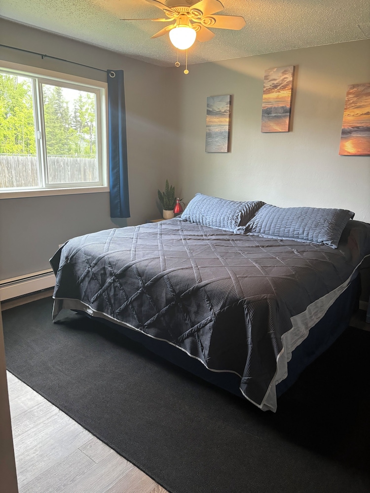 3 Bedroom Close to River and Beach. Hotels in Soldotna