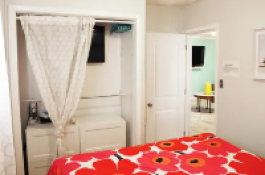 Modern Cottage Minutes From Lake Michigan Beach in a quiet setting! Hotels in Lake Michigan Beach