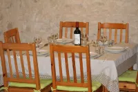 Spacious Cottage, private pool with great views, good for relaxing, hiking, golf