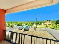 LOCATION! Beautiful Views ! Tranquility ! Restaurants Nightlife 5 min drive!