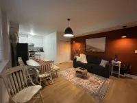 1BR Legal Suite near Brannen Lake, North Nanaimo Các khách sạn gần Newcastle Island
